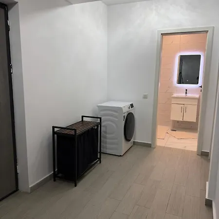 Doua Titan בוקרשט